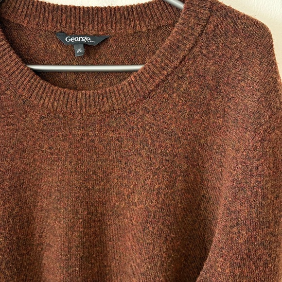 Set of 3 sweaters Green, Pink, and Brown - Picture 3 of 13